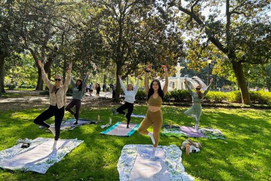 Yoga in Forsyth Park