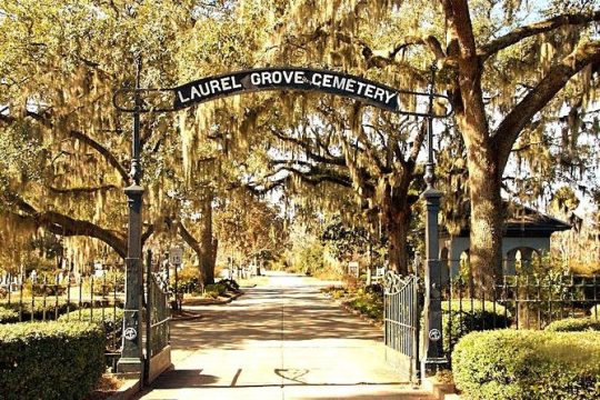 The Hidden Gem Cemetery Tour of Laurel Grove