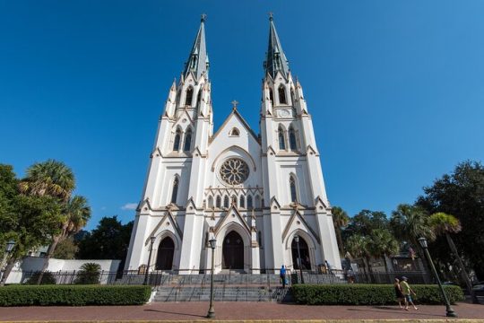Walking Tour in Savannah Historic Church